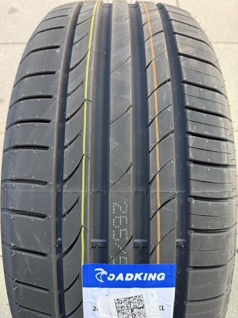 Roadking Argos UHP 225/50R18 99W