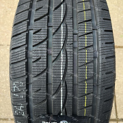 Royal Black Royal Winter 215/50R17 95V