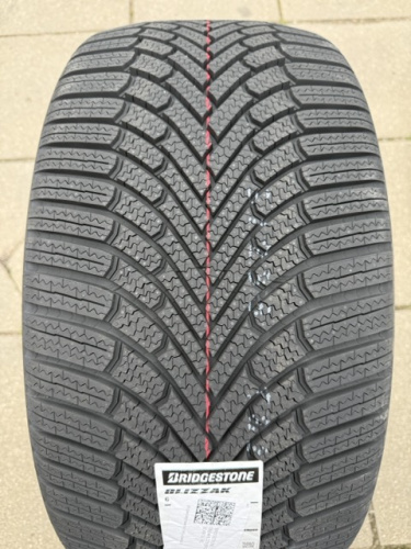 Bridgestone Blizzak 6 205/55R19 97W