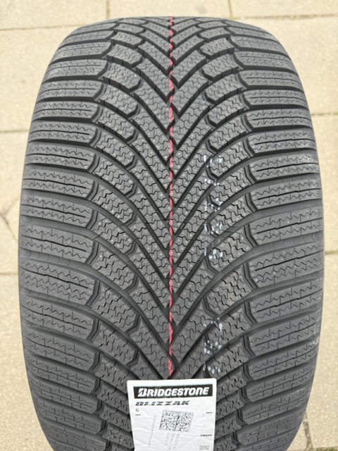 Bridgestone Blizzak 6 255/65R19 114W