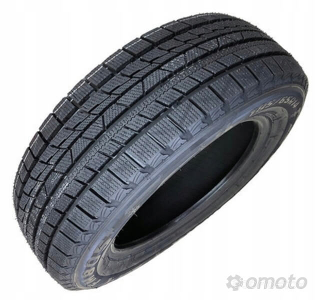 Firemax FM805+ 215/55R17 98V
