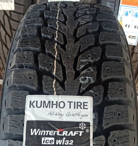 Kumho Wintercraft WI32 225/45 R17 94T