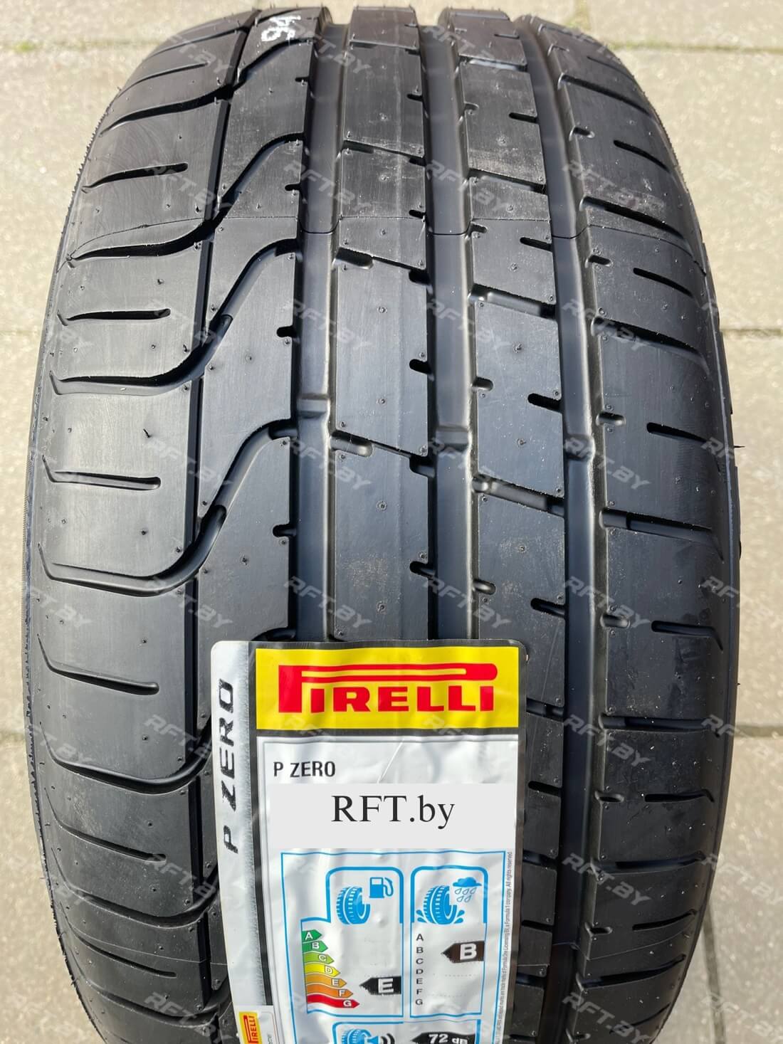 Pirelli P Zero 245/35R19 93Y