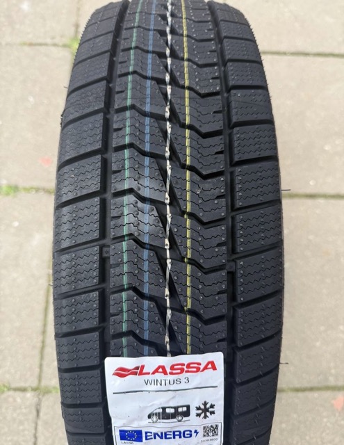 Lassa Wintus 3 215/65R15C 104/102T