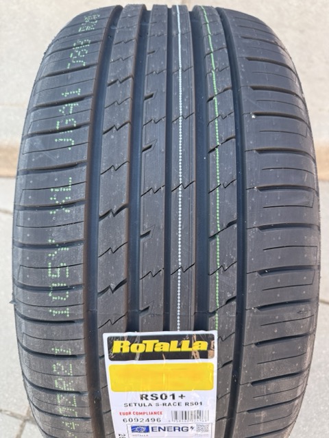Rotalla SETULA S-RACE RS01+ 265/40R21 105Y