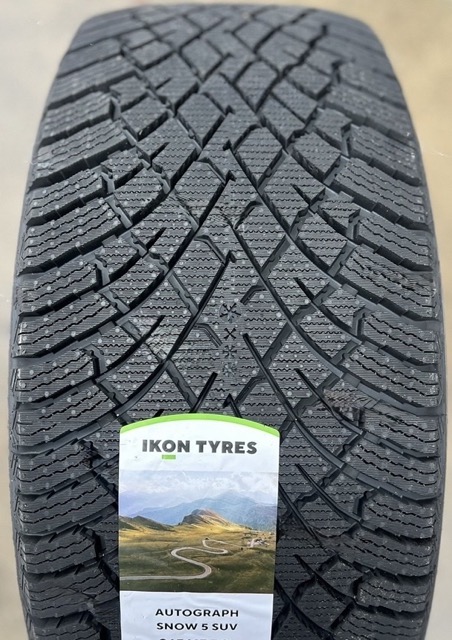IKON Autograph Snow 5 215/50R17 95T XL