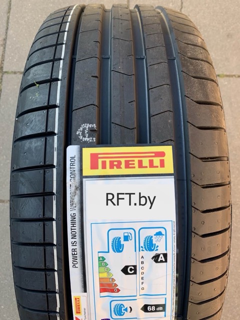 Pirelli P Zero PZ4 275/40R18 103Y