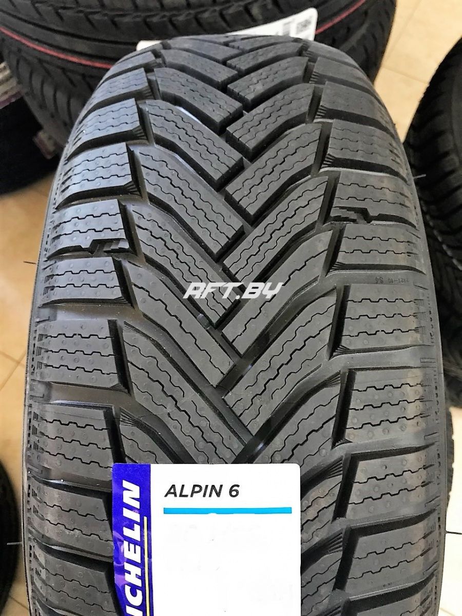 Michelin Alpin 6 215/50 R17 95V