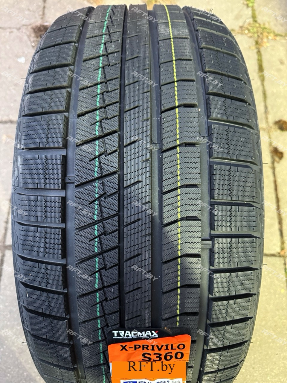 Tracmax X-Privilo S360 215/60R17 100R