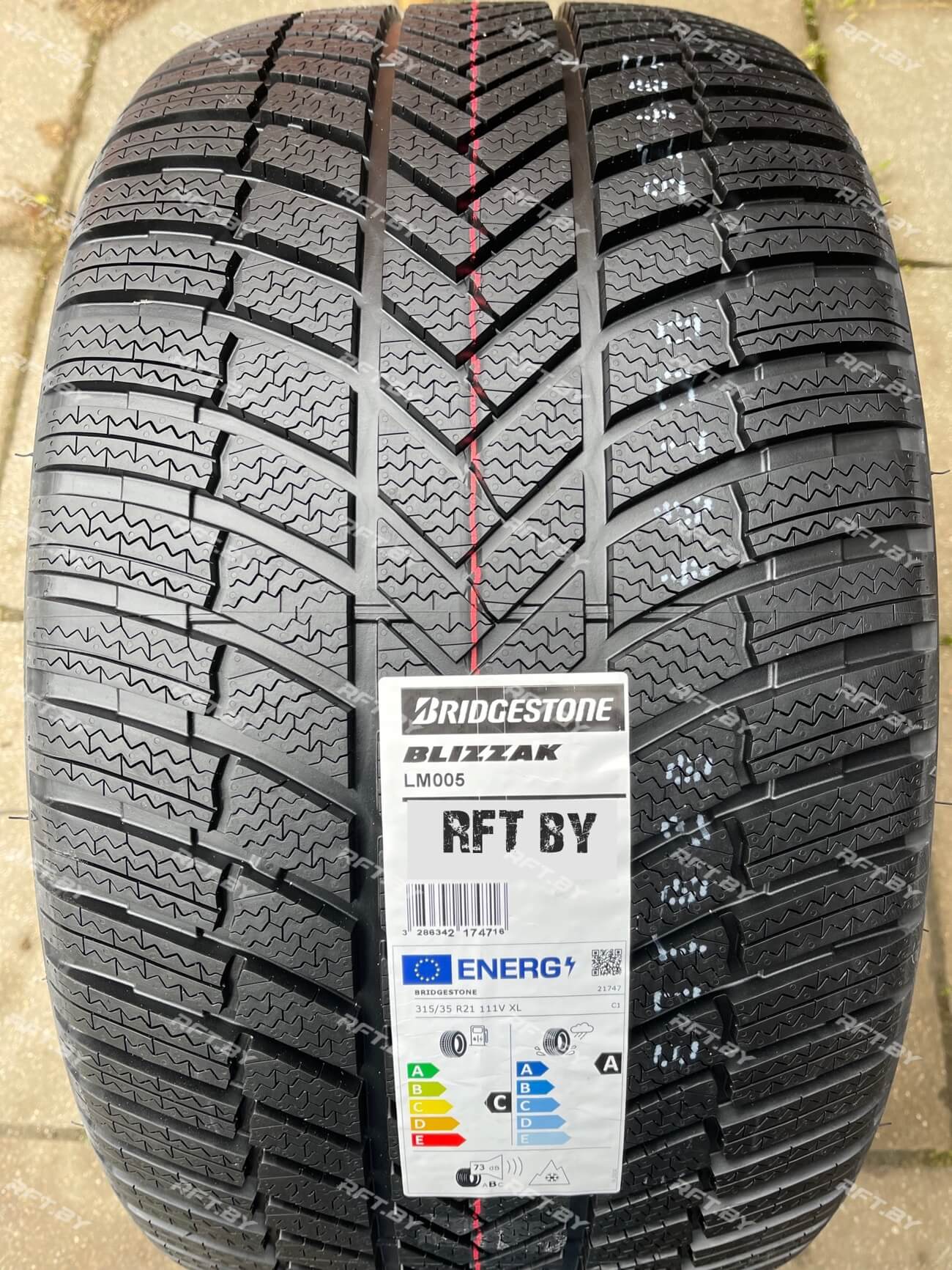 Bridgestone Blizzak LM-005 215/55R17 98V