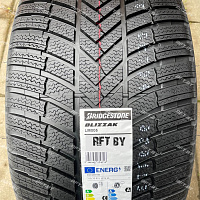 Bridgestone Blizzak LM005 215/55R18 99V