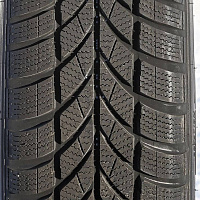 Maxxis Arctictrekker WP-05 225/60R16 102H