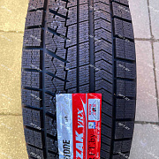 Bridgestone Blizzak VRX 245/50 R18 100S