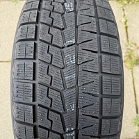 Yokohama Ice Guard IG70 215/55R17 94Q