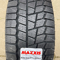 Maxxis SP02 Arctic Trekker 195/50R16 84T
