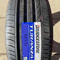 Bridgestone Turanza T001 215/55 R17 94V