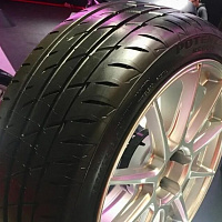 Bridgestone Potenza Adrenalin RE004 215/50R17 95W