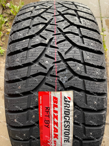 Bridgestone Blizzak Spike-02 245/50 R18 104T