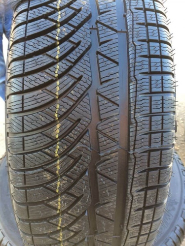Michelin Pilot Alpin PA4 285/40R19 107W