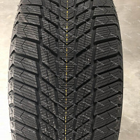 Roadstone Winguard Ice Plus 215/60 R16 99T